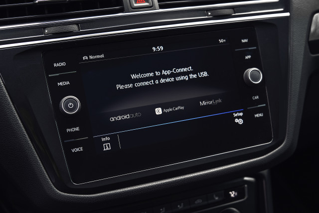 VW Car-Net Siri integration