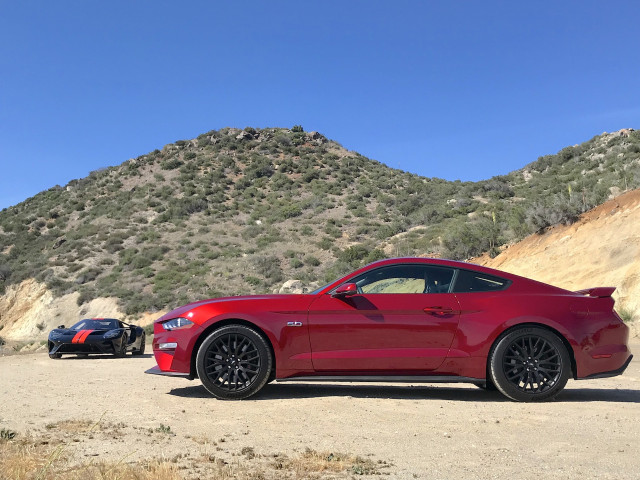 2018 Ford Mustang GT and 2018 Ford GT 2018 Ford Mustang GT and 2018 Ford GT