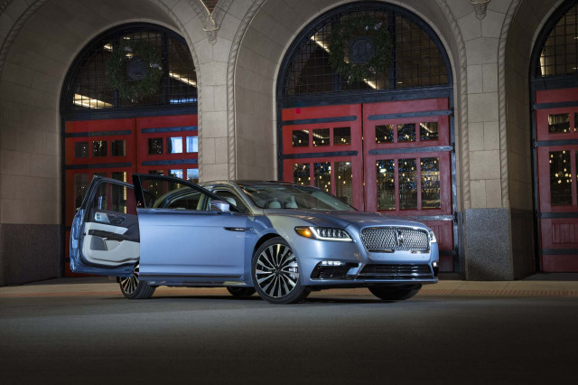 2019 Lincoln Continental Coach Door Edition