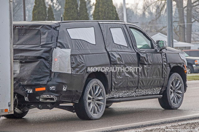 2020 Cadillac Escalade ESV spy shots - Image via S. Baldauf/SB-Medien
