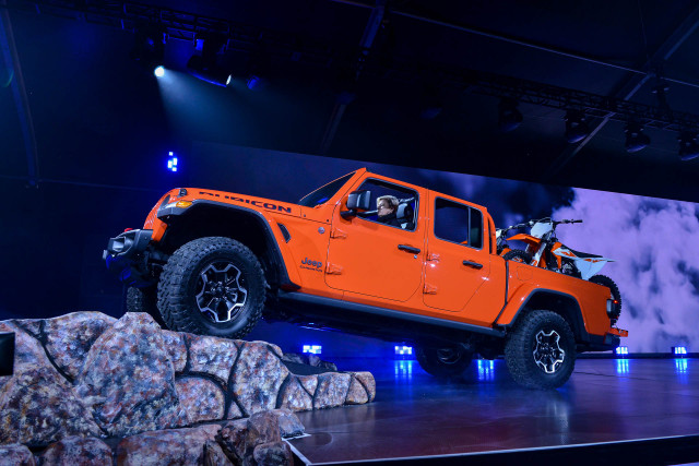 2020 Jeep Gladiator, 2018 LA Auto Show