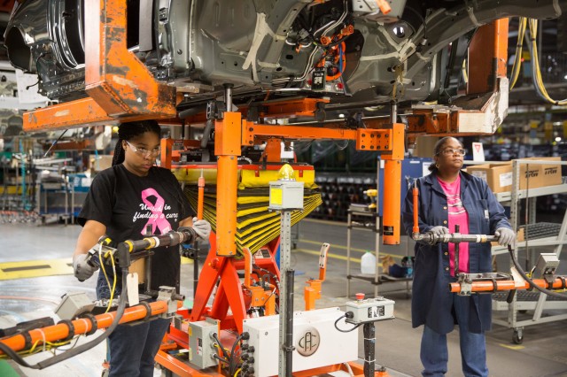 Mother-daughter team installs battery packs in Chevrolet Volt electric cars