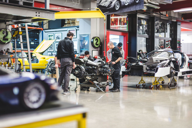 Scuderia Cameron Glickenhaus garage