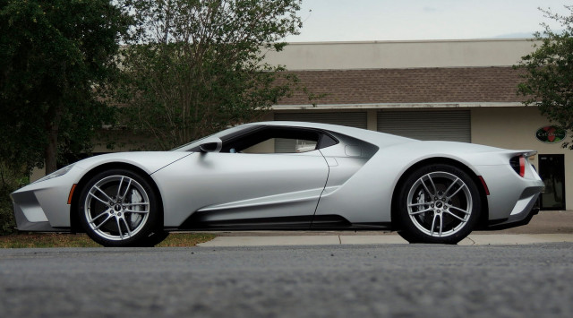 2017 Ford GT sold at Mecum auction for $1,815,000