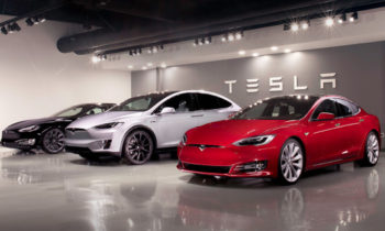 Musk: Tesla will introduce Autopilot-informed insurance product next month