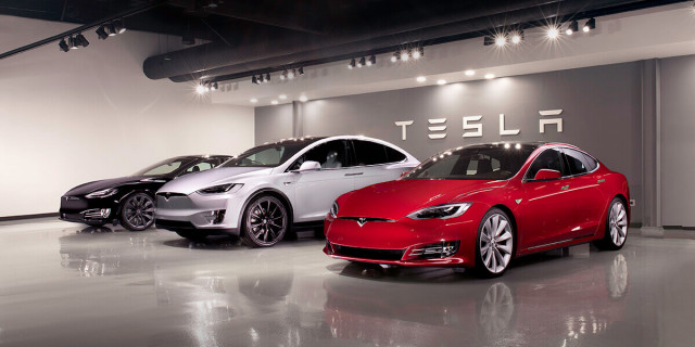 2018 Tesla Model S and 2018 Tesla Model X