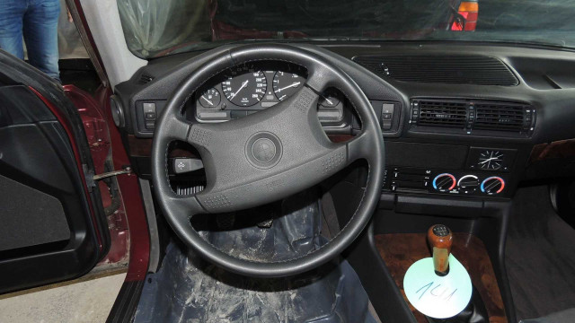 BMW 5-Series found abandoned in Bulgaria