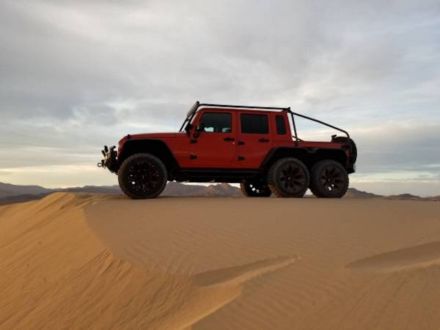 Jeep Wrangler 6x6 with Hellcat V-8 by Exotic Custom Motorsports