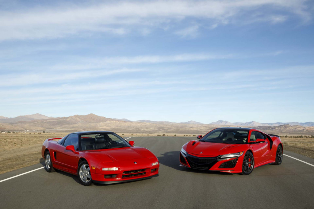 1991 Acura NSX and 2019 Acura NSX - Acura NSX 30th Anniversary