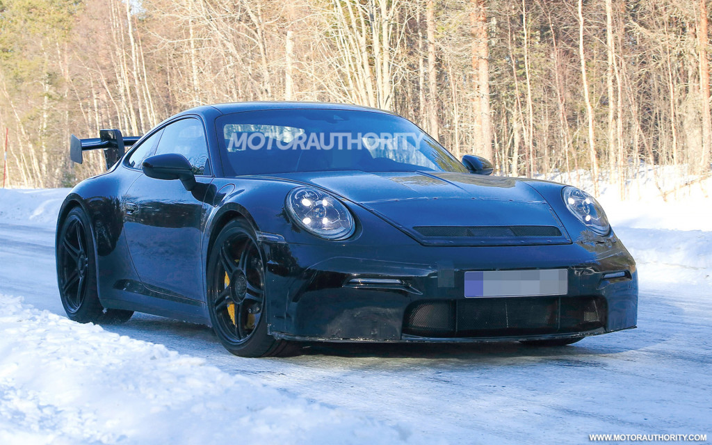 2021 Porsche 911 GT3 spy shots - Image via S. Baldauf/SB-Medien