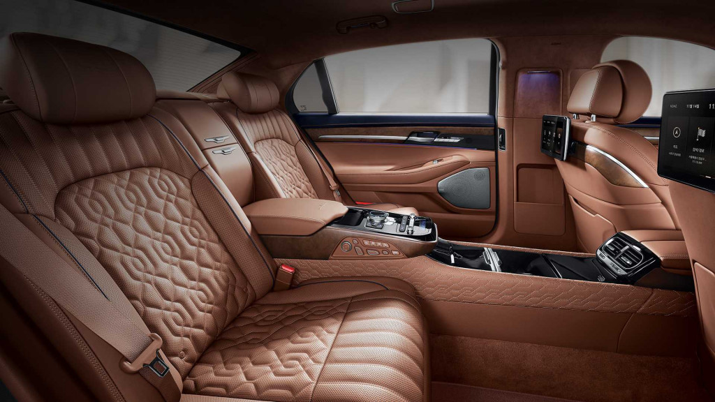 2020 Genesis G90 limousine