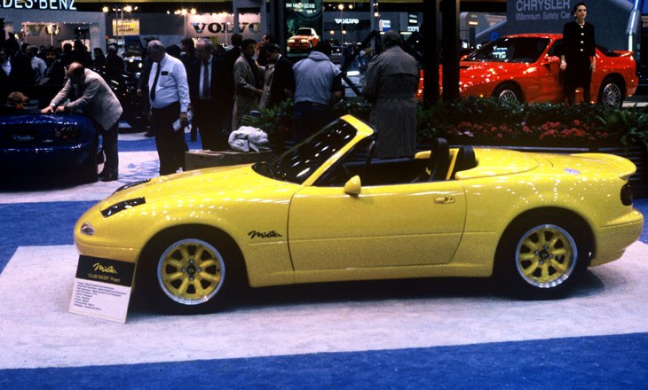 1990 Mazda Miata at the 1989 Chicago Auto Show, courtesy of Chicago Auto Show