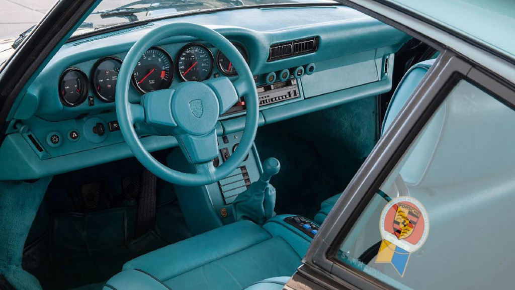 1984 Porsche 911 Carrera restored by Porsche Classic