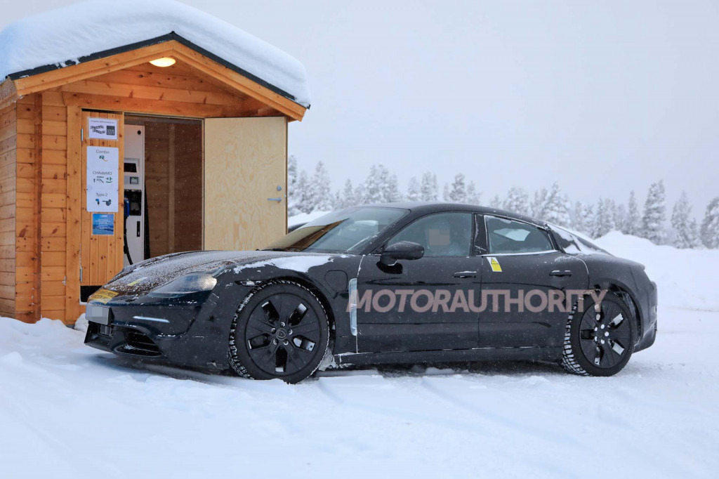 2020 Porsche Taycan spy shots