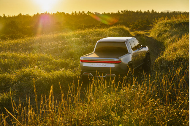 Rivian R1T electric pickup concept