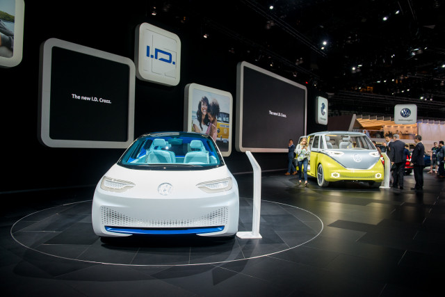 Volkswagen ID and ID Buzz concepts, 2017 Los Angeles auto show