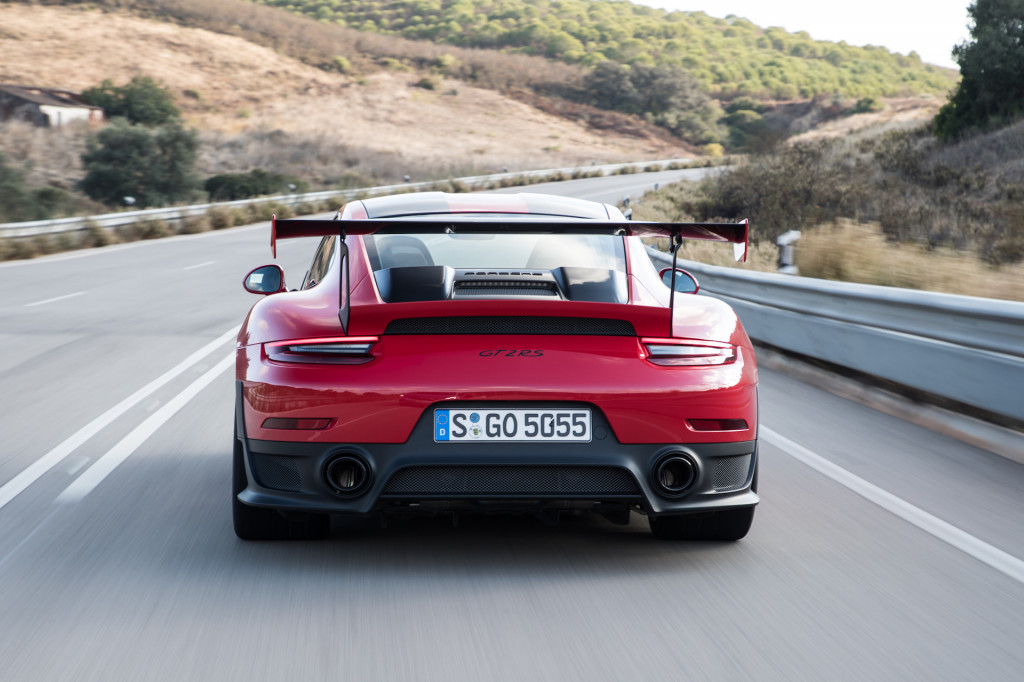 2018 Porsche 911 GT2 RS 2018 Porsche 911 GT2 RS