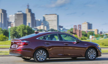 EPA says fuel economy rose in 2017, but it may be falling again
