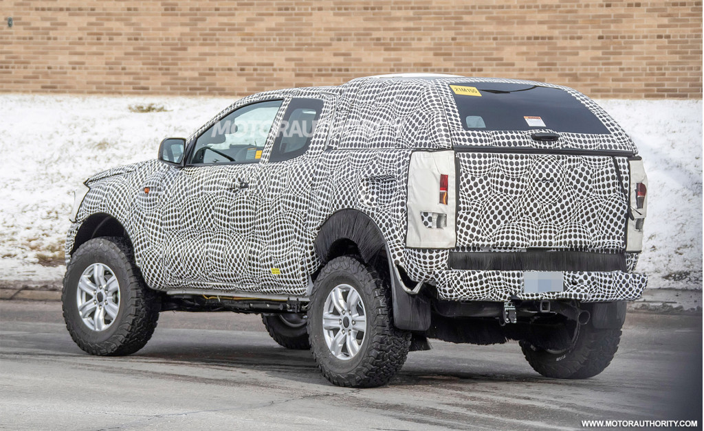 2021 Ford Bronco test mule spy shots - Image via S. Baldauf/SB-Medien