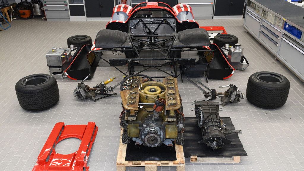 Restoration of 1969 Porsche 917 (001) Restoration of 1969 Porsche 917 (001)
