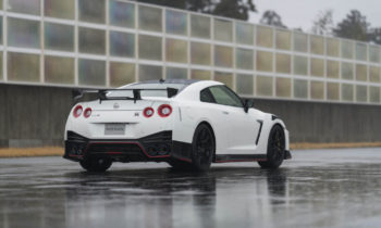 2020 Nissan GT-R NISMO goes on a carbon fiber diet