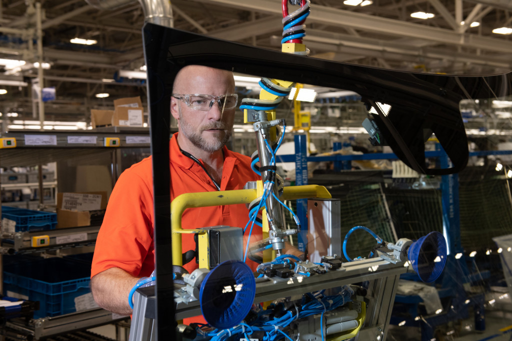 Motor Authority builds a 2019 Volvo S60 Motor Authority builds a 2019 Volvo S60