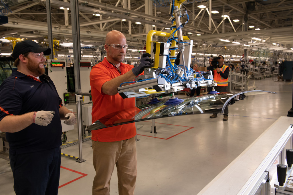 Motor Authority builds a 2019 Volvo S60 Motor Authority builds a 2019 Volvo S60