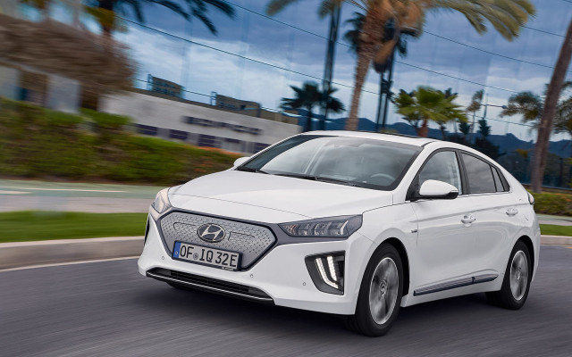 2020 Hyundai Ioniq Electric (European spec)