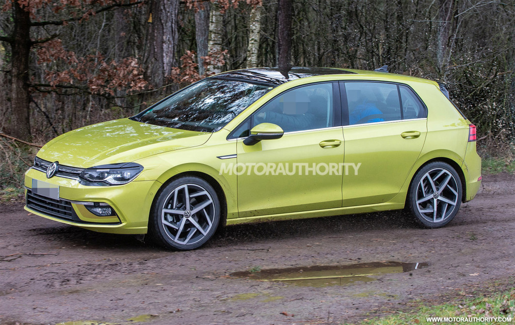 2020 Volkswagen Golf spy shots - Image via S. Baldauf/SB-Medien 2020 Volkswagen Golf spy shots - Image via S. Baldauf/SB-Medien