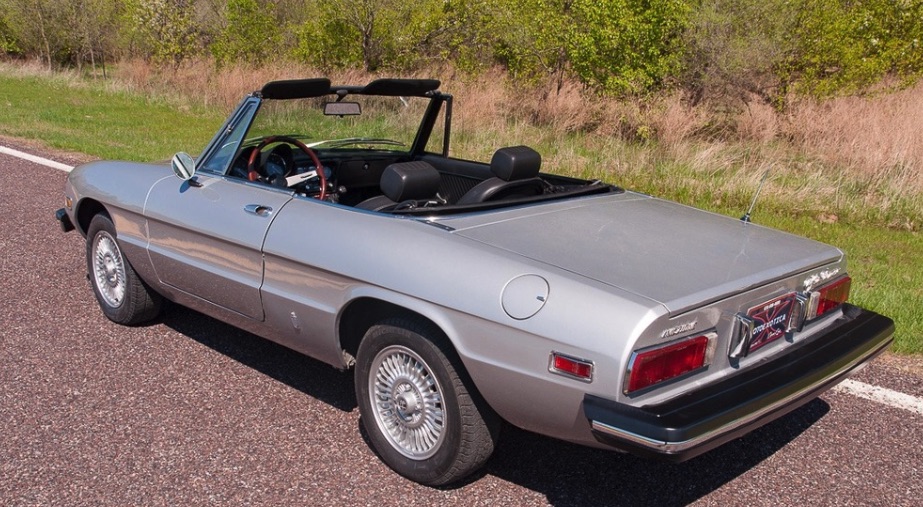 1976 Alfa Romeo Spider owned by Muhammad Ali