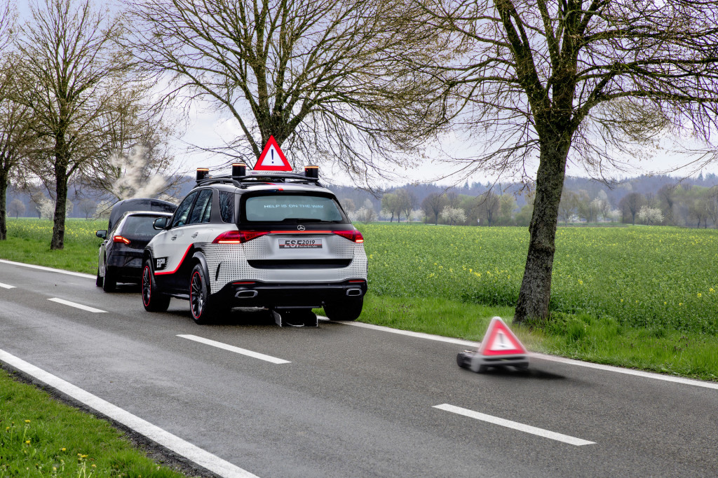 Mercedes-Benz ESF 2019 safety car concept