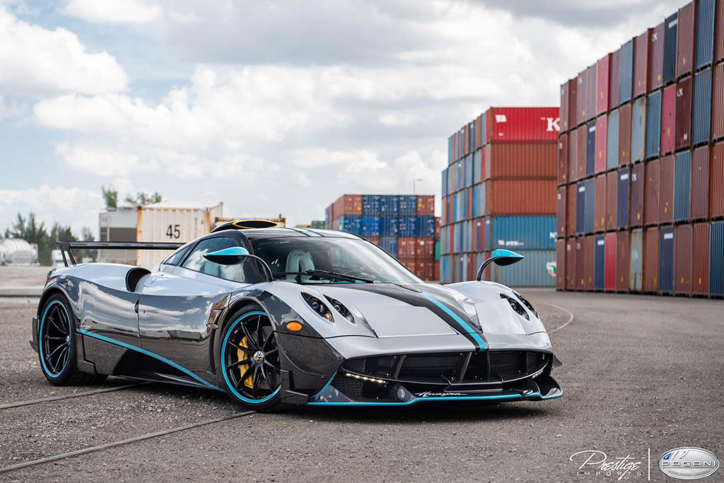 Pagani Huayra L'Ultimo - Image via Prestige Imports Miami
