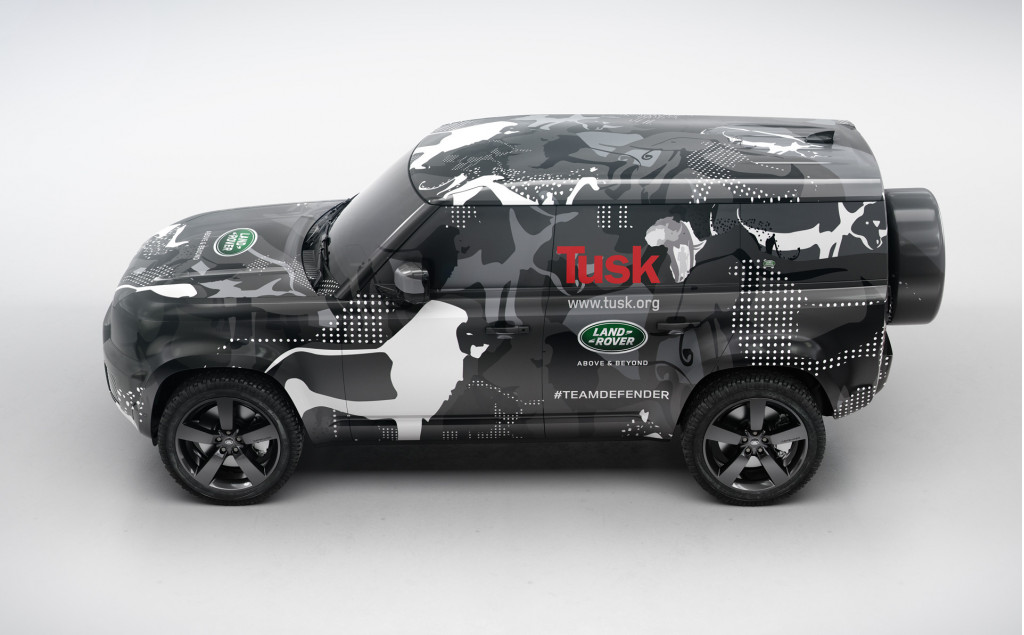 Teaser for new Land Rover Defender debuting in 2019