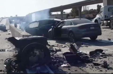 Tesla Model X crash, Hwy 101 Mountainview, California