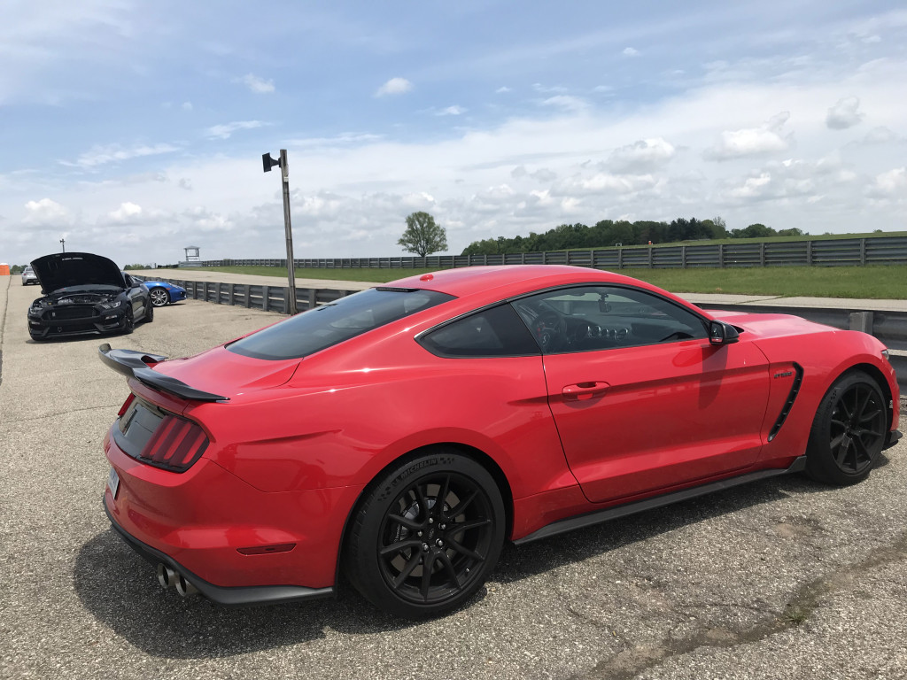 2019 Ford Mustang Shelby GT350 Gingerman Raceway track day