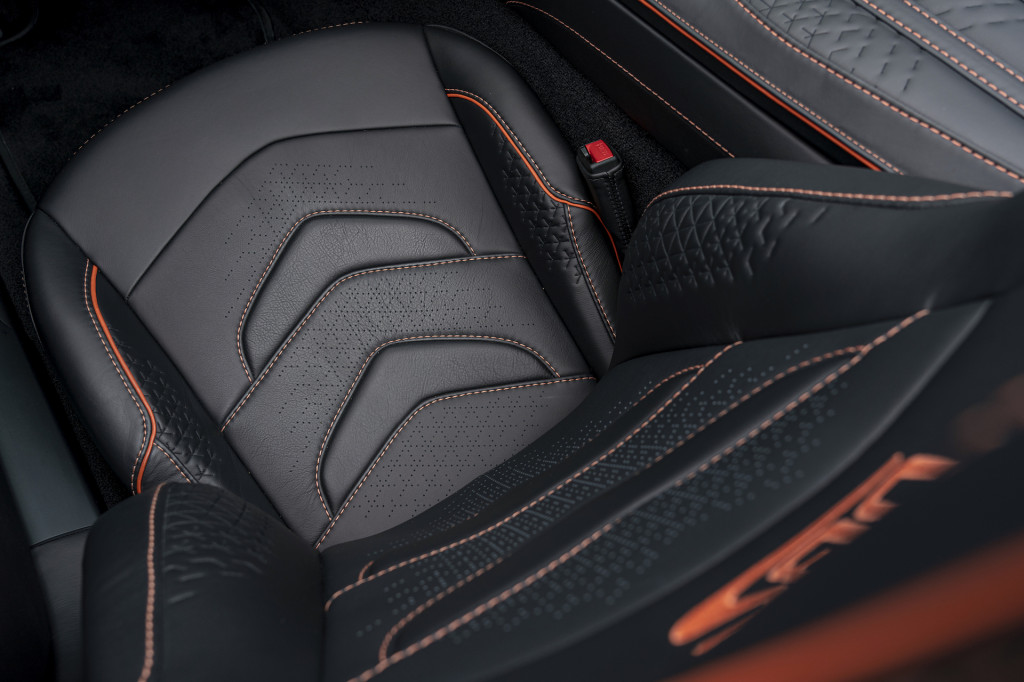 2020 Aston Martin DBS Superleggera Volante