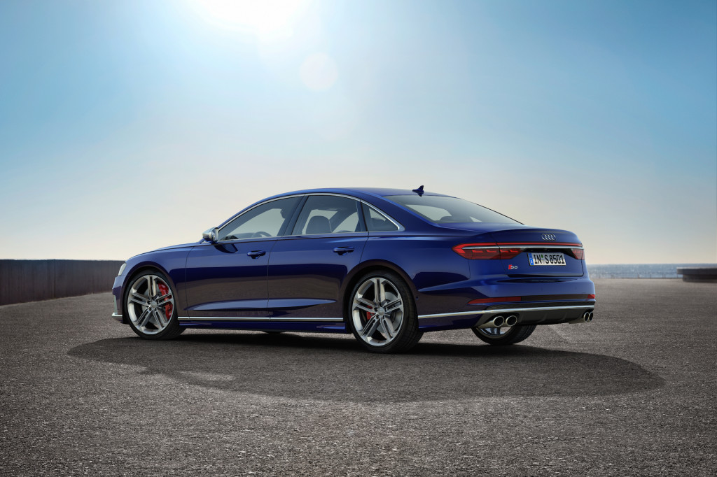 2020 Audi S8 (European version) 2020 Audi S8 (European version)