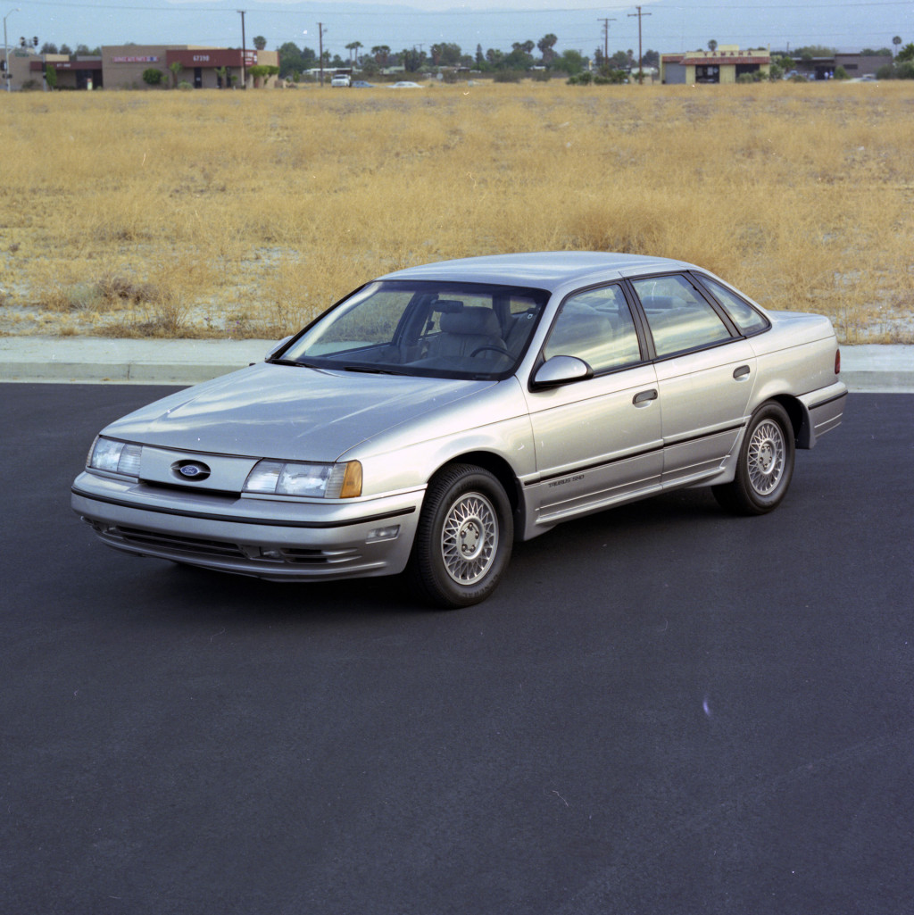 1989 Ford Taurus SHO