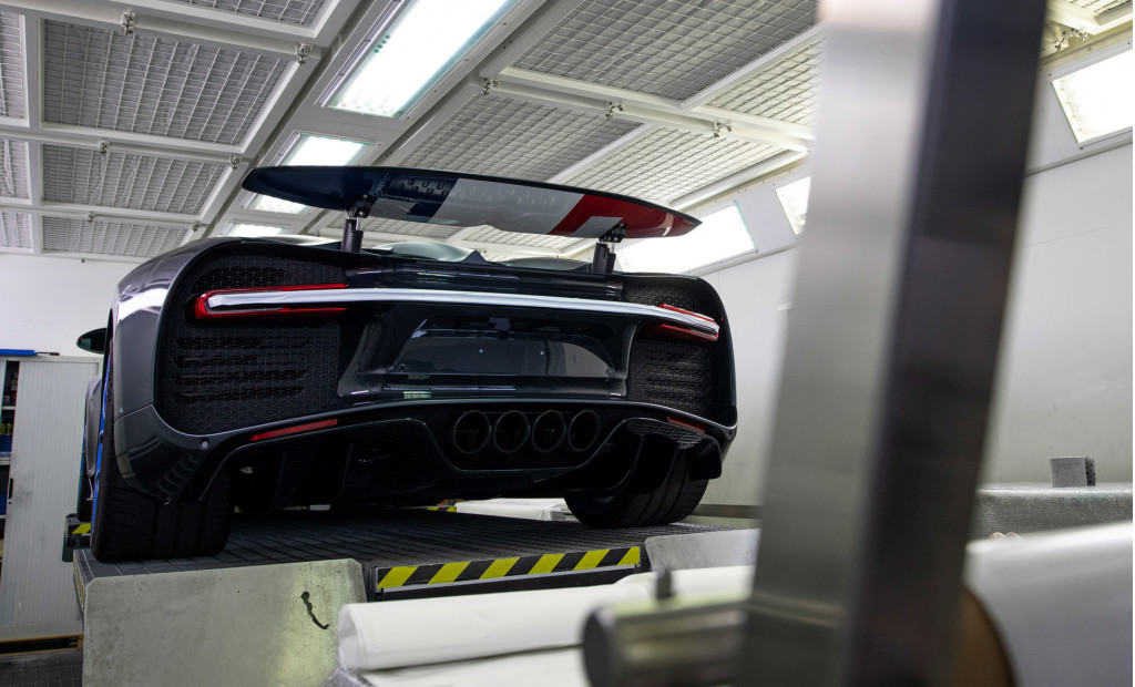 Production of the 200th Bugatti Chiron