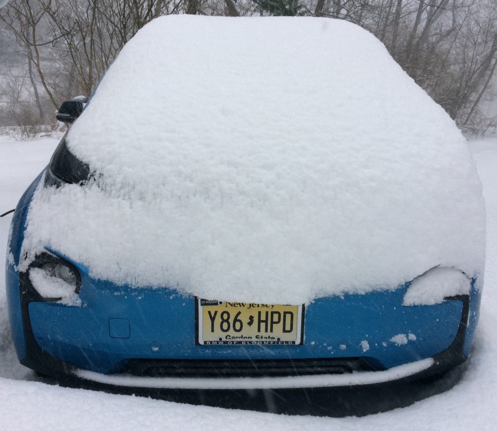 2017 BMW i3 electric car during winter snow storm [photo: owner Chris Neff]
