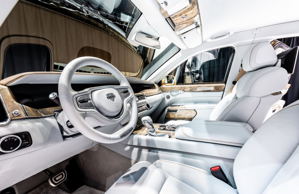 2019 Aurus Senat