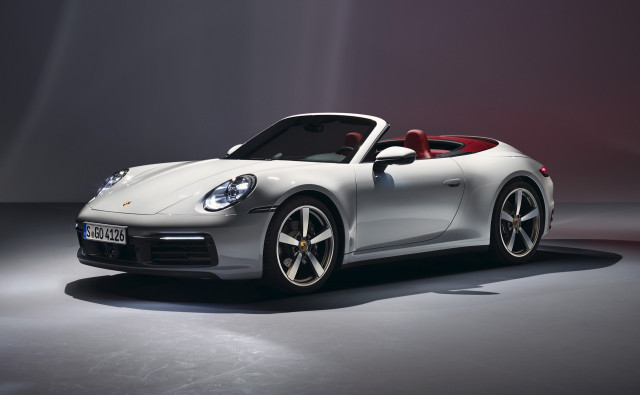 2020 Porsche 911 Carrera Cabriolet