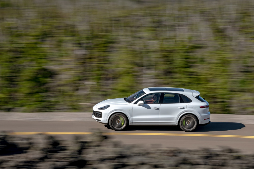 2020 Porsche Cayenne Turbo S E-Hybrid 2020 Porsche Cayenne Turbo S E-Hybrid