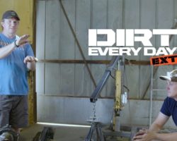 How Toyota Land Cruiser Axles Work – Dirt Every Day Extra