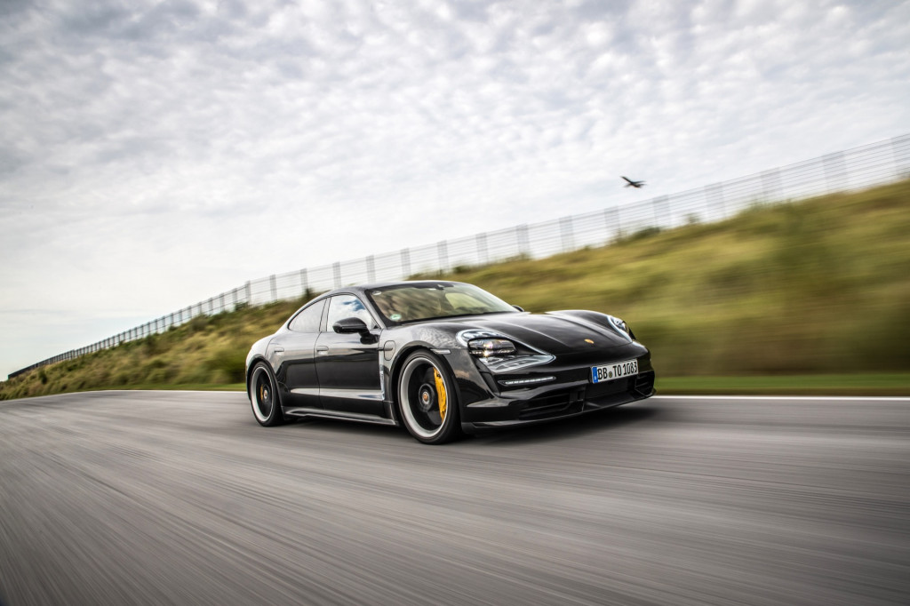 2020 Porsche Taycan preview 2020 Porsche Taycan preview