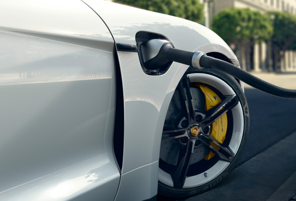 2020 Porsche Taycan Turbo S
