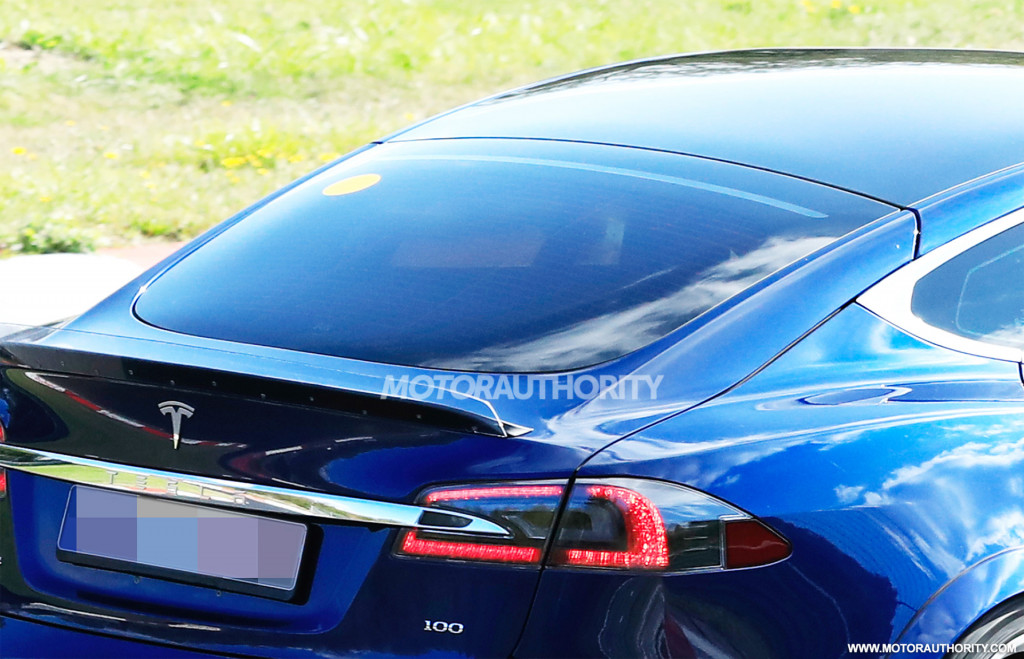 Tesla Model S Plaid spy shots - Photo credit: S. Baldauf/SB-Medien Tesla Model S Plaid spy shots - Photo credit: S. Baldauf/SB-Medien