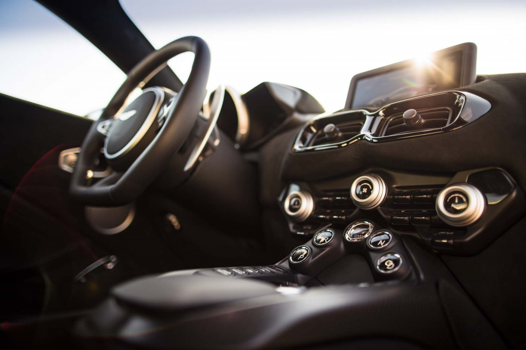 2019 Aston Martin Vantage first drive