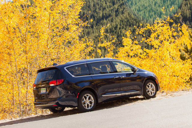 2017 Chrysler Pacifica Long Term Fall Gallery