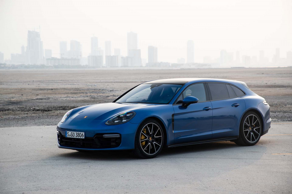 2019 Porsche Panamera GTS Sport Turismo first drive 2019 Porsche Panamera GTS Sport Turismo first drive